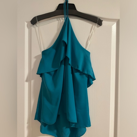 Halter top - Picture 1 of 3